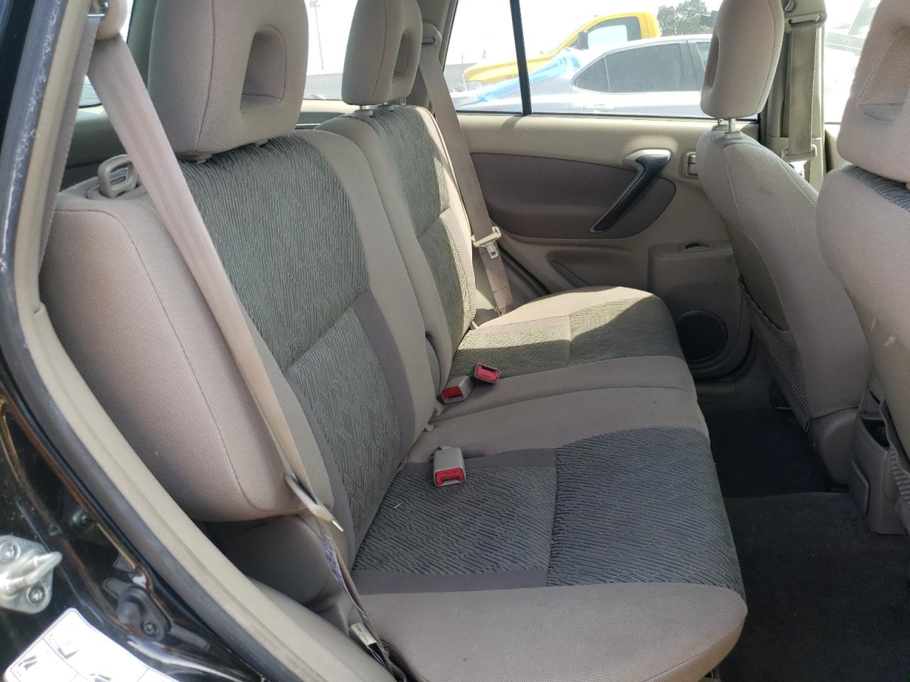 Photo 6 from auction – 2001 TOYOTA RAV4 with VIN JTEGH20V310018083