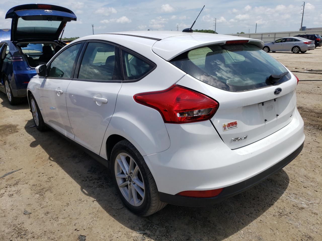 Photo 15 from auction – 2018 FORD FOCUS SE with VIN 1FADP3K23JL206027