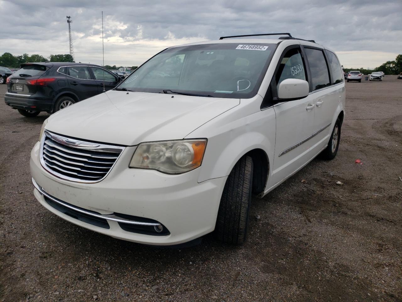 Photo 2 from auction – 2012 CHRYSLER TOWN & COU with VIN 2C4RC1BG7CR244799