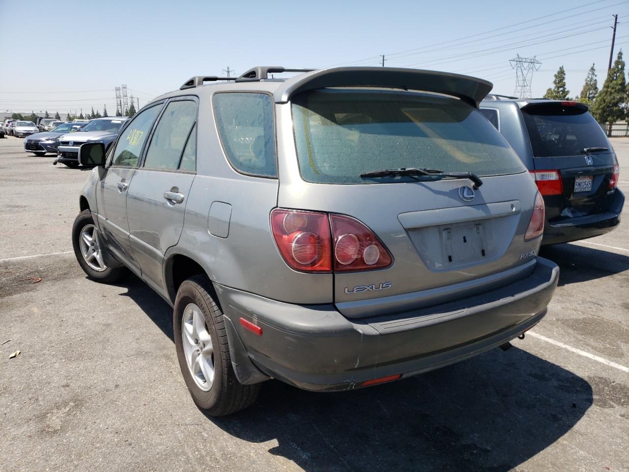 Photo 16 from auction – 2000 LEXUS RX 300 with VIN JT6HF10U4Y0148553