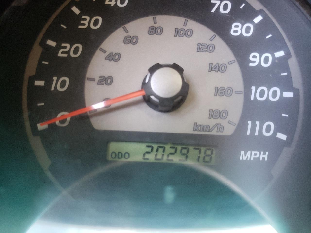 Photo 8 from auction – 2003 TOYOTA 4RUNNER SR with VIN JTEBU14R530011653