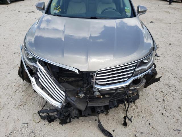 Photo 9 from auction – 2016 LINCOLN MKX RESERV with VIN 2LMTJ8LP7GBL50879