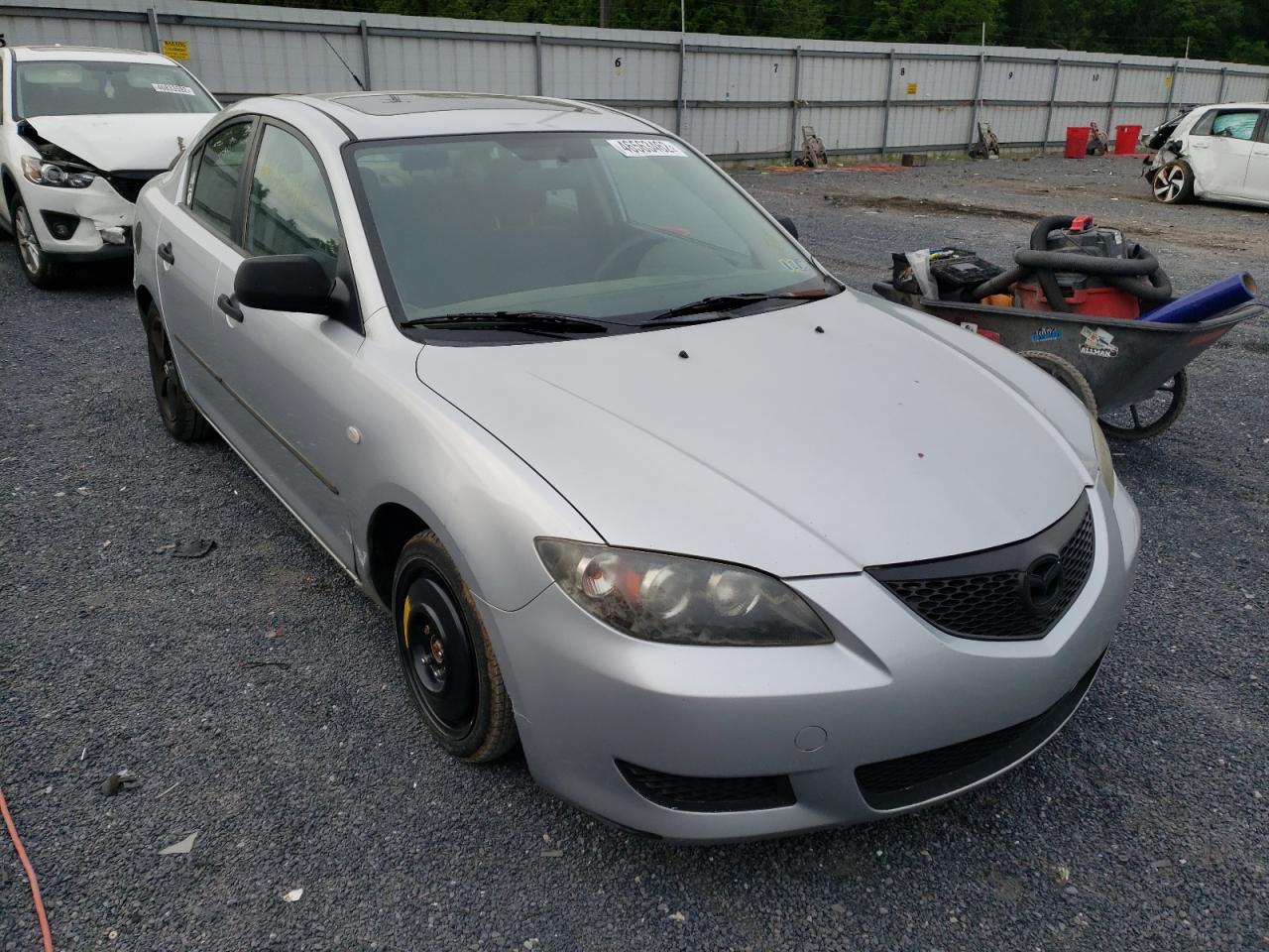 MAZDA 3 I 2006 with VIN JM1BK32F061480405 - Photo from auction