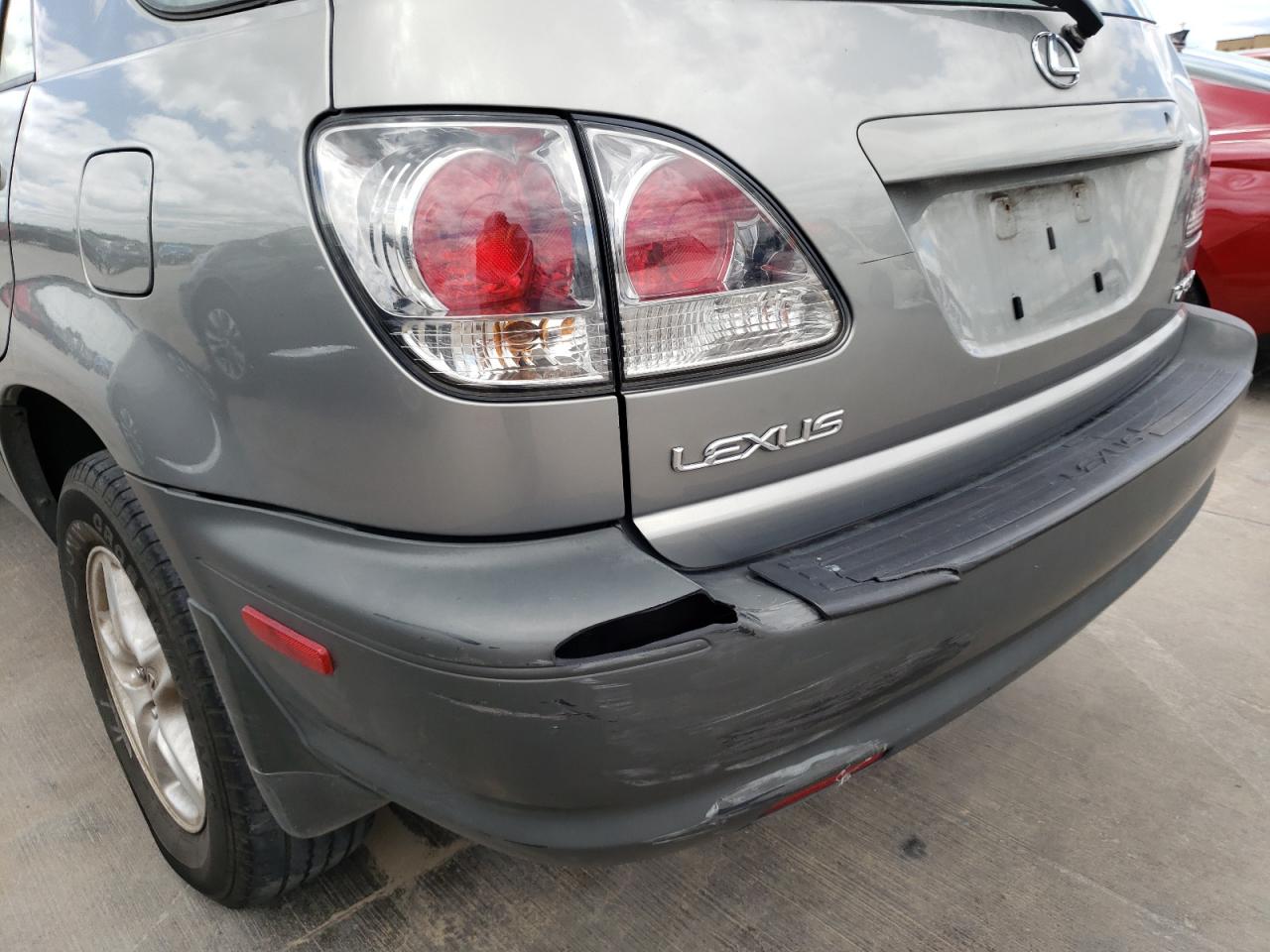 Photo 9 from auction – 2001 LEXUS RX 300 with VIN JTJGF10U110095480