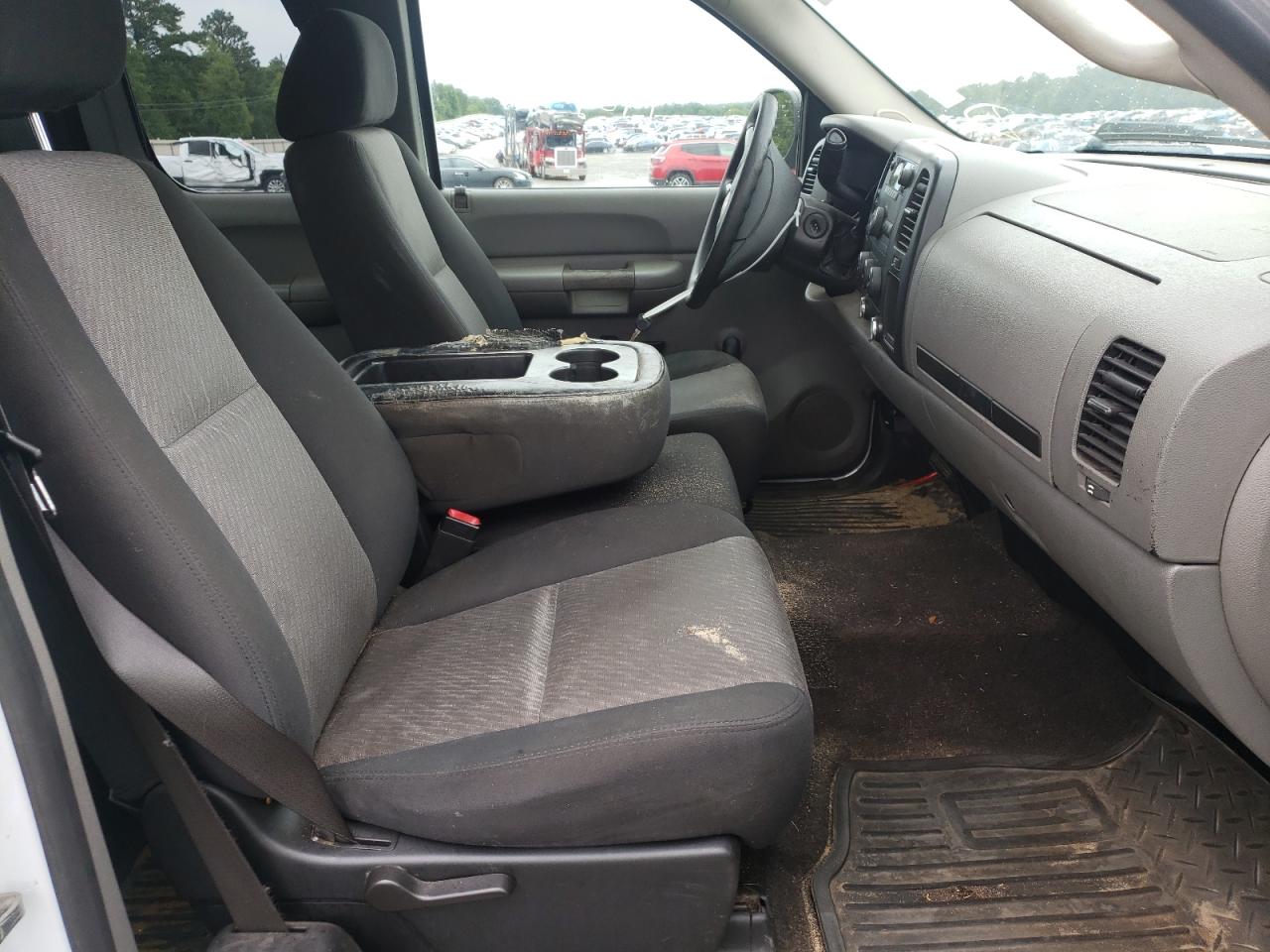 Photo 5 from auction – 2007 CHEVROLET SILVERADO with VIN 2GCEC19C771642357