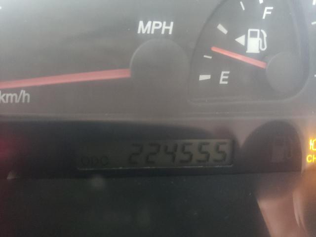 Photo 8 from auction – 2002 TOYOTA CAMRY LE with VIN JTDBE32K020065895