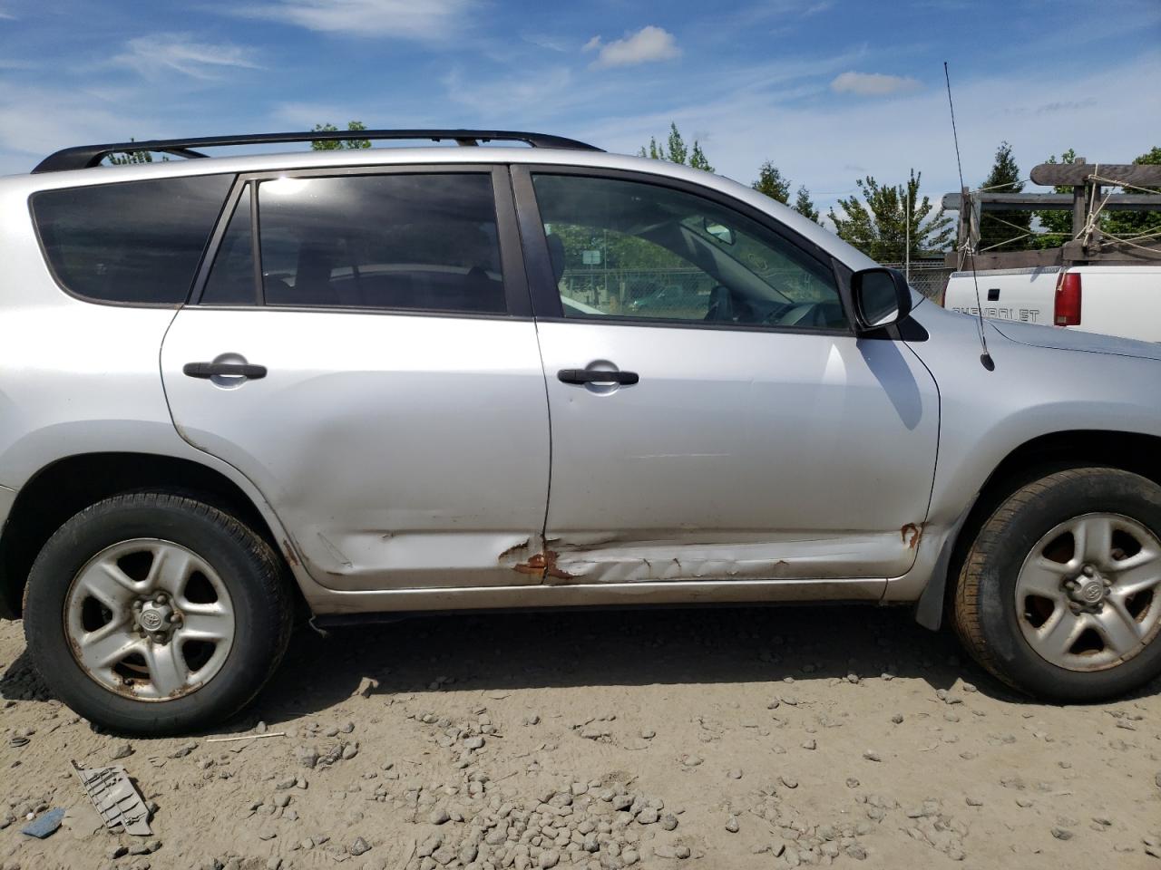 Photo 9 from auction – 2007 TOYOTA RAV4 with VIN JTMBD33V775078679