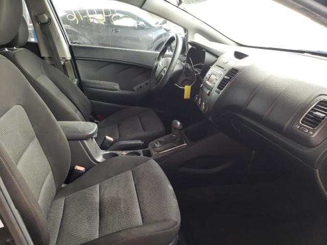 Photo 5 from auction – 2017 KIA FORTE LX with VIN 3KPFK4A79HE082627