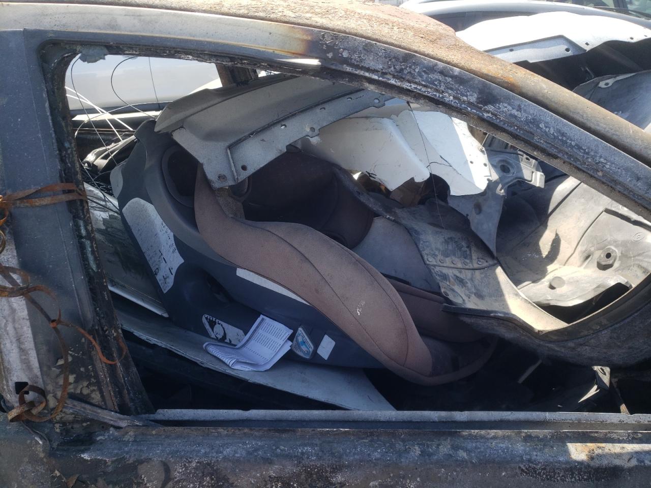 Photo 5 from auction – 2007 FORD FOCUS ZX4 with VIN 1FAFP34N37W225782