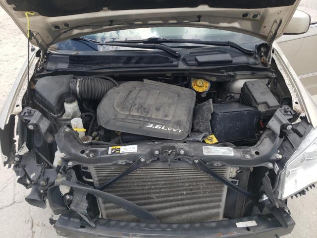 Photo 7 from auction – 2015 CHRYSLER TOWN & COU with VIN 2C4RC1BG2FR753719