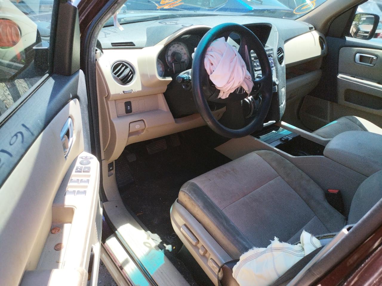 Photo 18 from auction – 2012 HONDA PILOT EX with VIN 5FNYF3H44CB011969