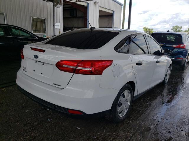 Photo 4 from auction – 2015 FORD FOCUS S with VIN 1FADP3E28FL304490