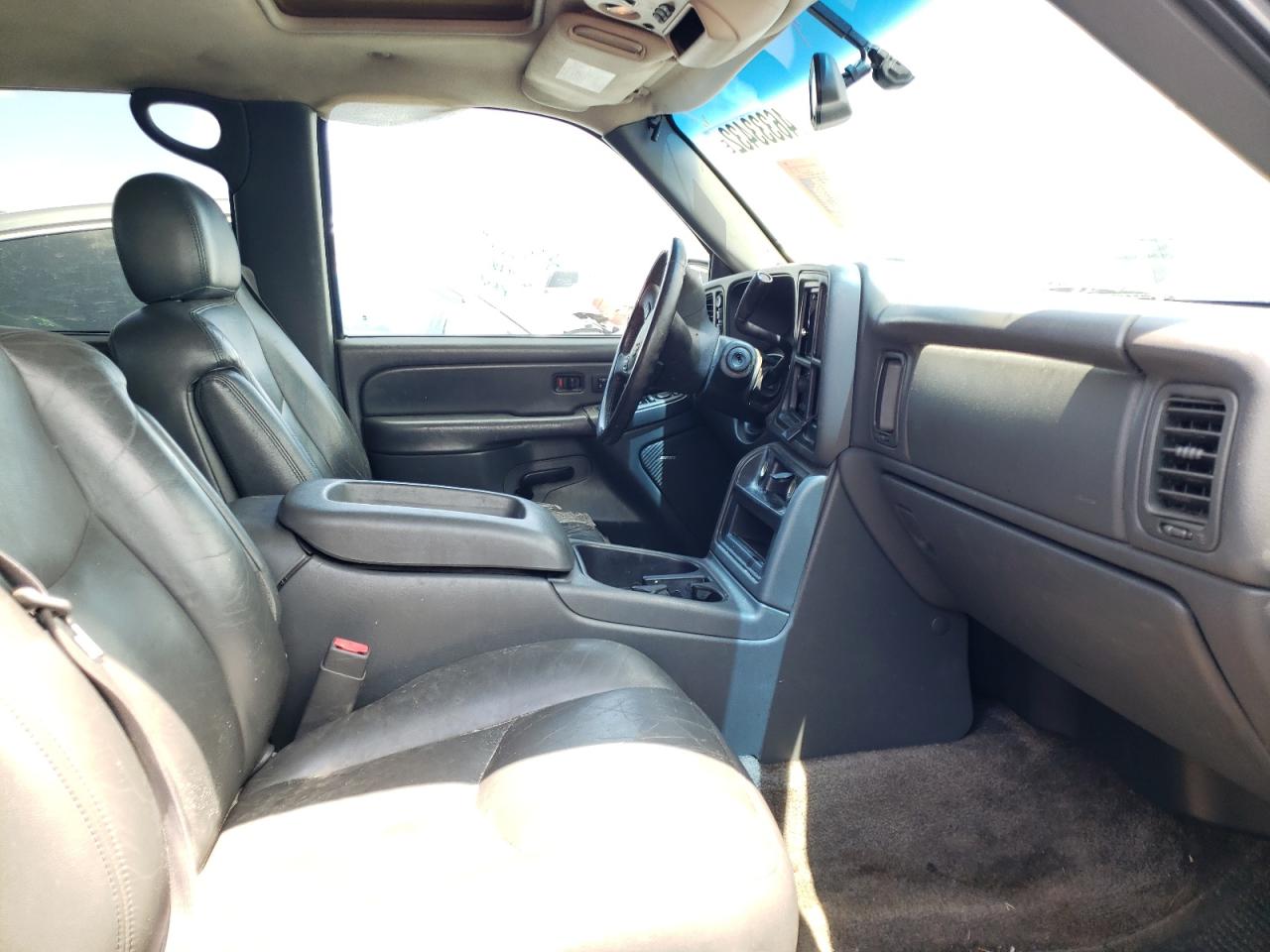 Photo 5 from auction – 2003 CHEVROLET AVALANCHE with VIN 3GNEK13T03G196251