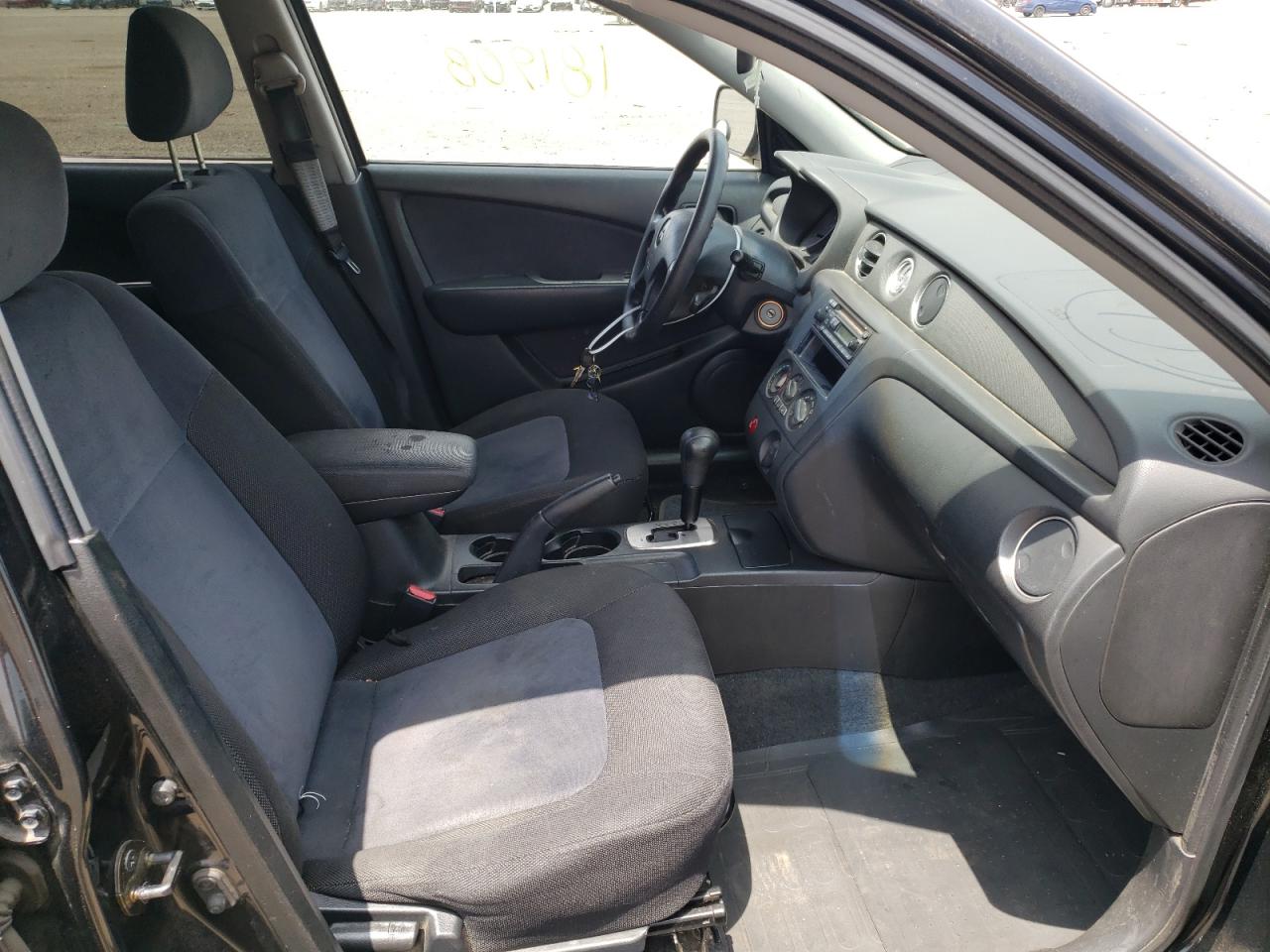 Photo 18 from auction – 2004 MITSUBISHI OUTLANDER with VIN JA4LX31F64U038208