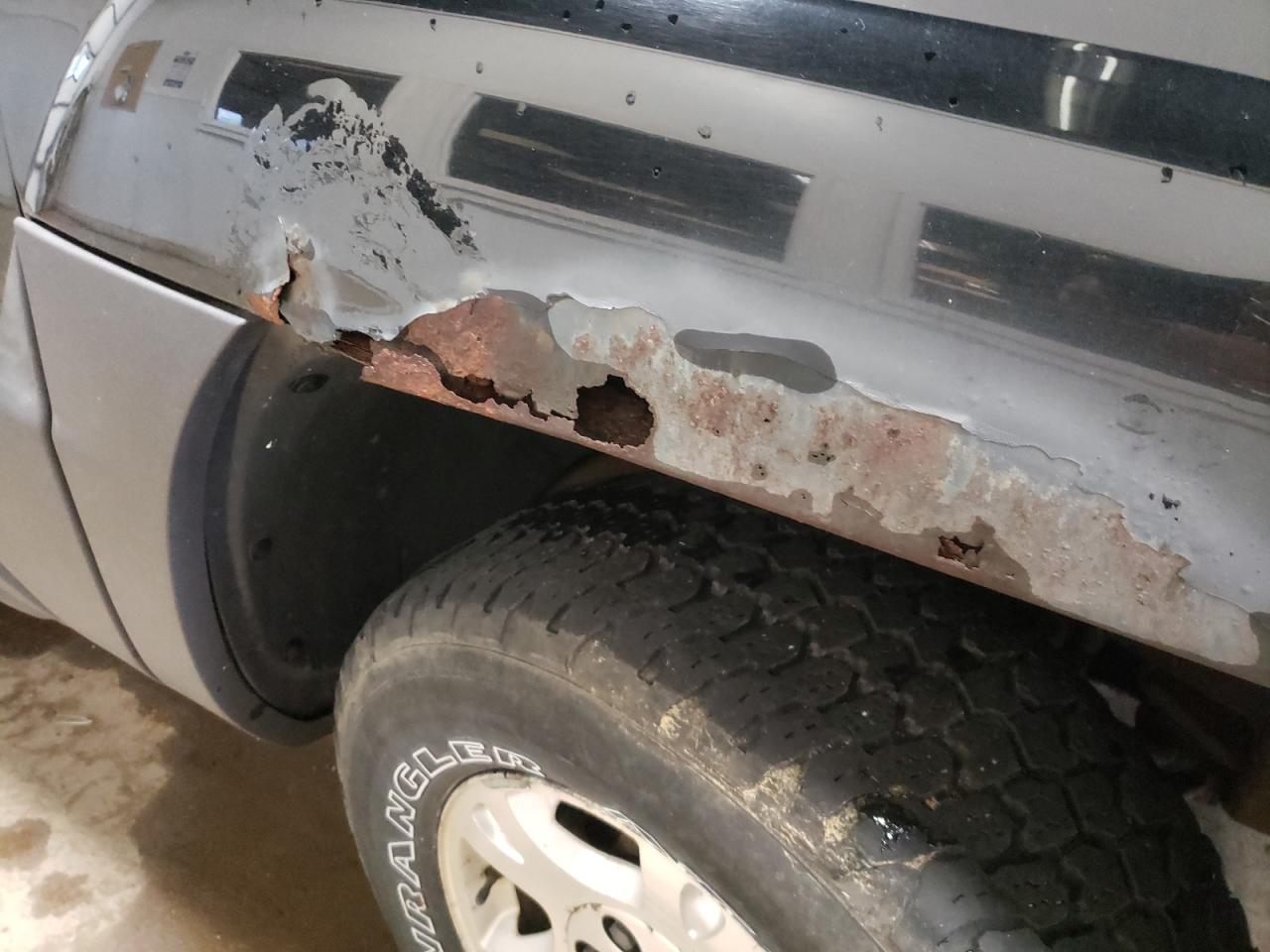 Photo 9 from auction – 2003 CHEVROLET AVALANCHE with VIN 3GNEK13T23G190600