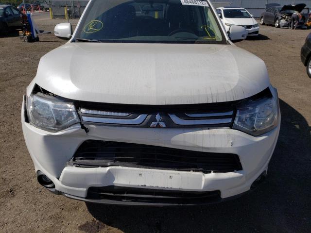 Photo 9 from auction – 2014 MITSUBISHI OUTLANDER with VIN JA4AZ3A3XEZ015543