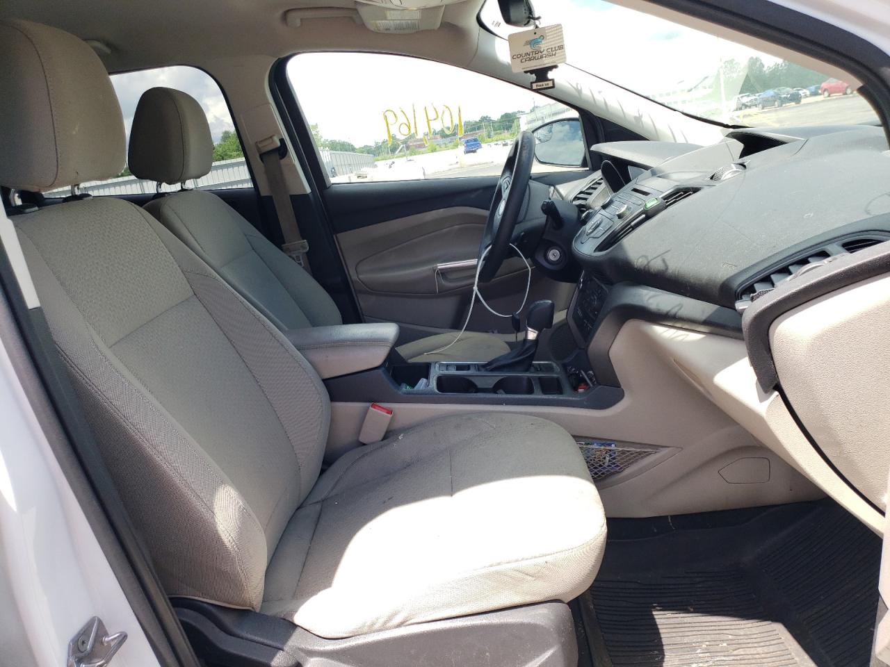 Photo 5 from auction – 2017 FORD ESCAPE SE with VIN 1FMCU9G96HUB31136