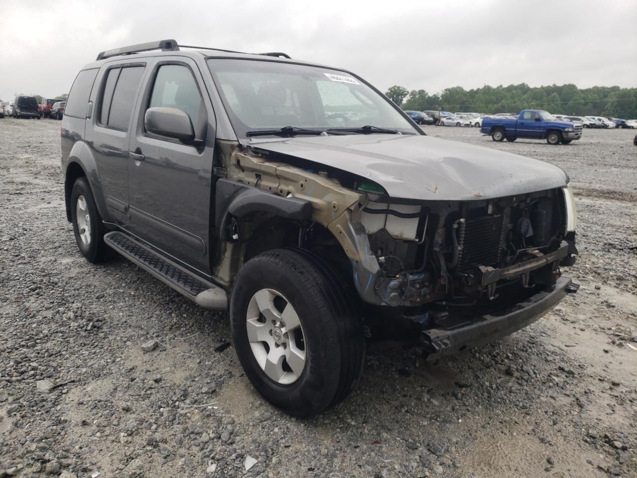 NISSAN PATHFINDER 2005 with VIN 5N1AR18WX5C752217 - Photo from auction