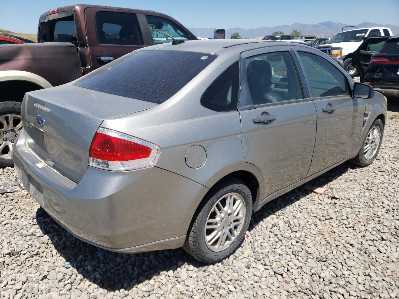 Photo 4 from auction – 2008 FORD FOCUS SE with VIN 1FAHP35N88W135701
