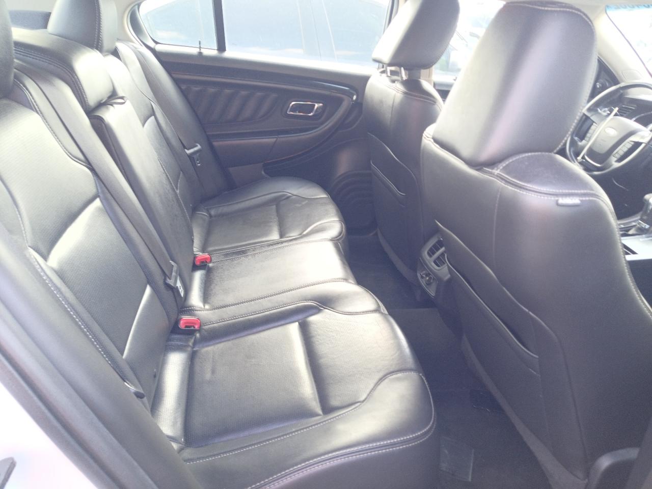 Photo 18 from auction – 2010 FORD TAURUS LIM with VIN 1FAHP2FW0AG158326