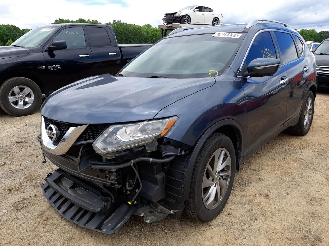 Photo 2 from auction – 2014 NISSAN ROGUE S with VIN 5N1AT2MT2EC834526