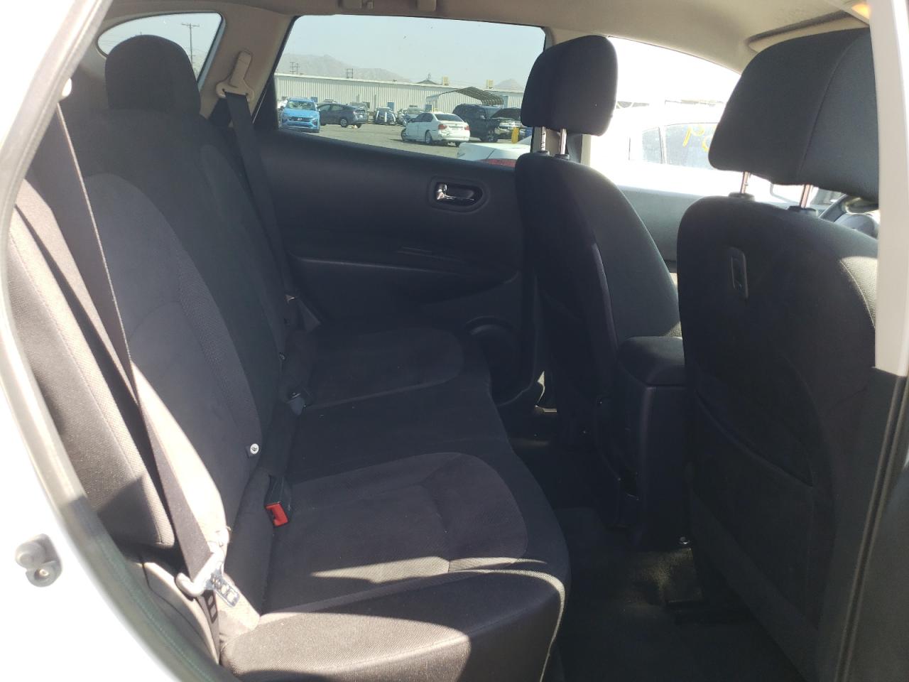 Photo 6 from auction – 2011 NISSAN ROGUE S with VIN JN8AS5MT0BW162313