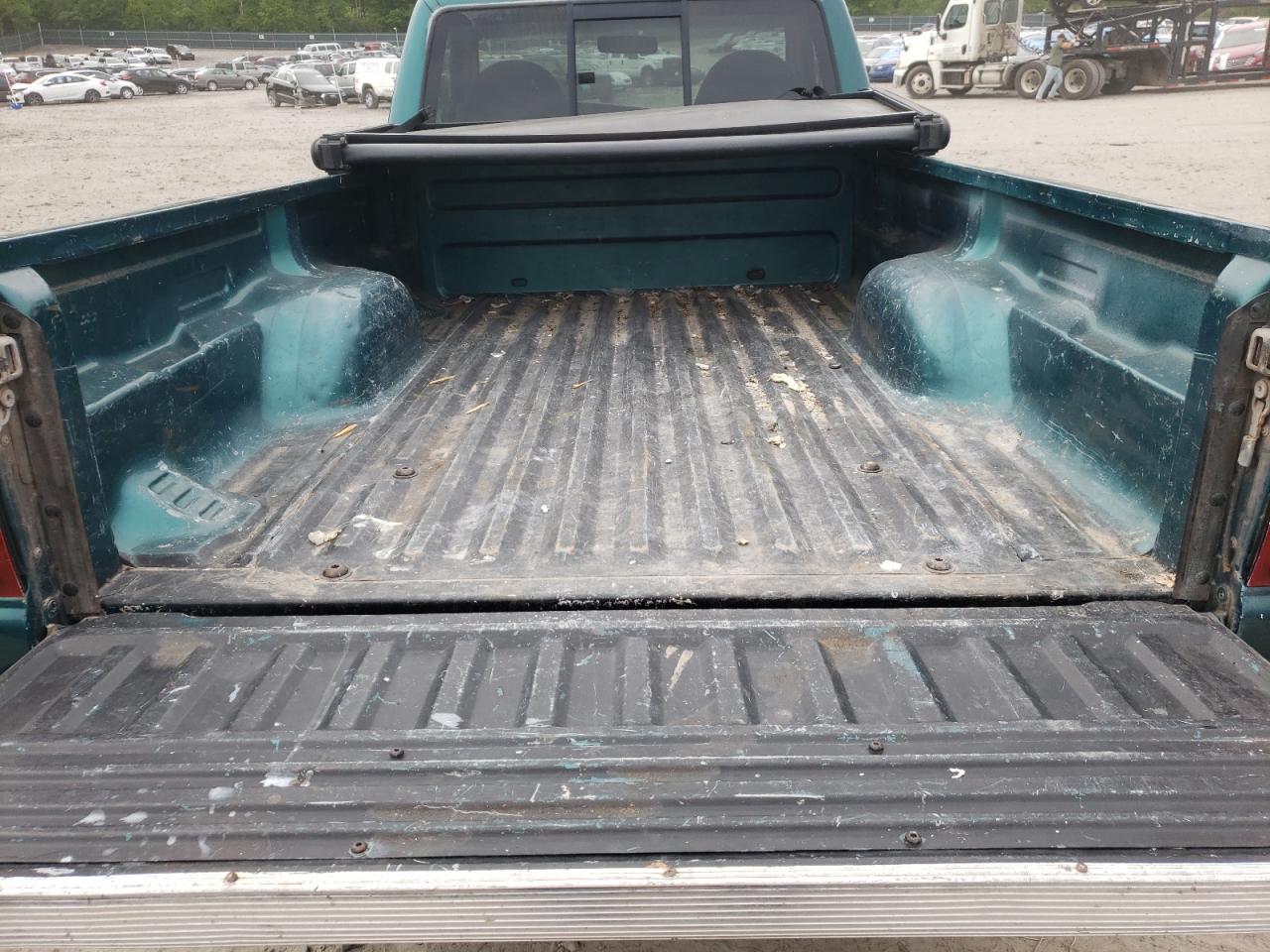 Photo 6 from auction – 1998 FORD RANGER with VIN 1FTYR11UXWTA84447