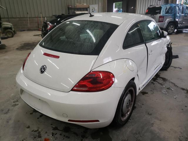 Photo 4 from auction – 2013 VOLKSWAGEN BEETLE with VIN 3VWJP7AT6DM609286
