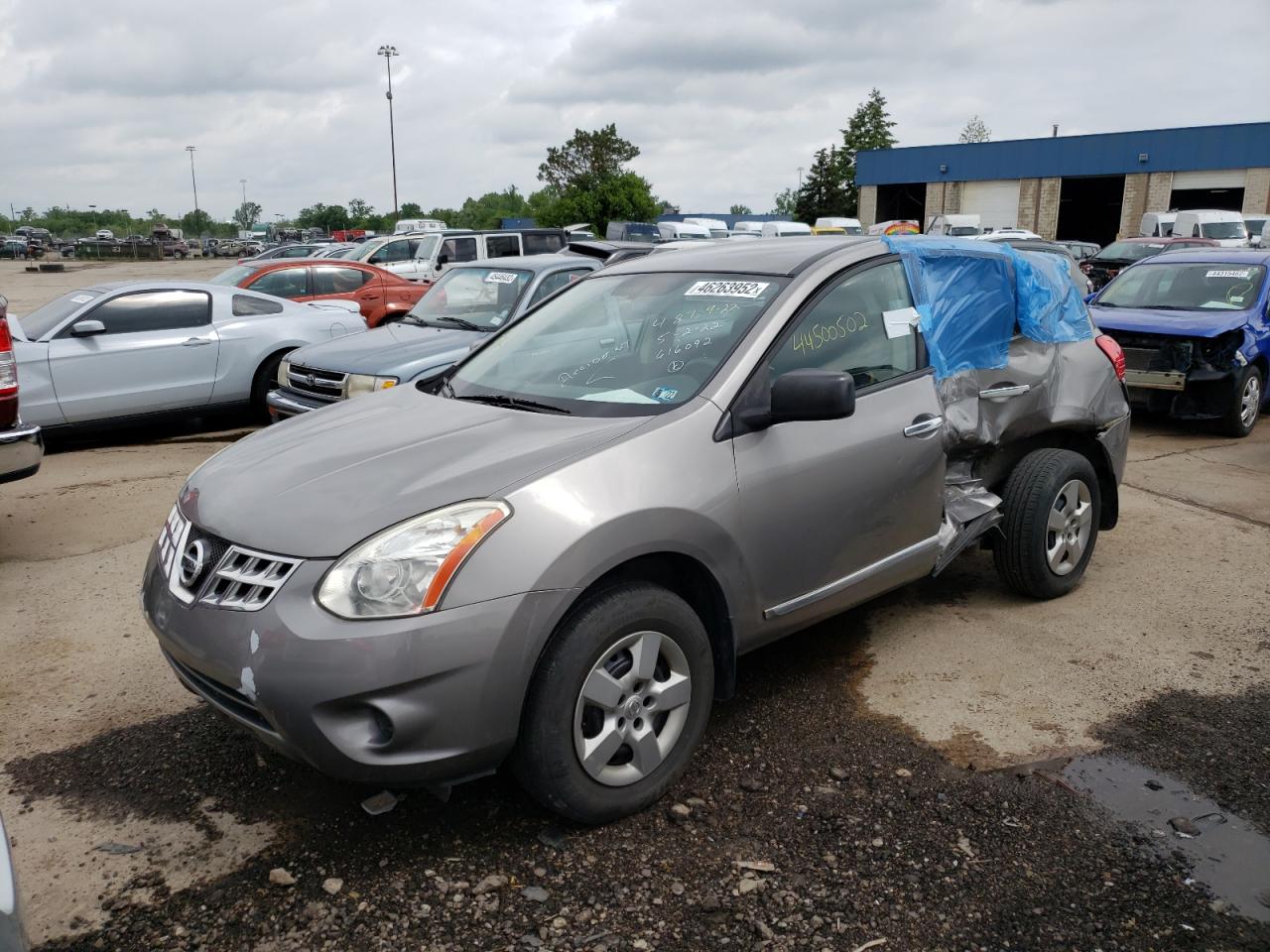 Photo 12 from auction – 2013 NISSAN ROGUE S with VIN JN8AS5MV7DW616092