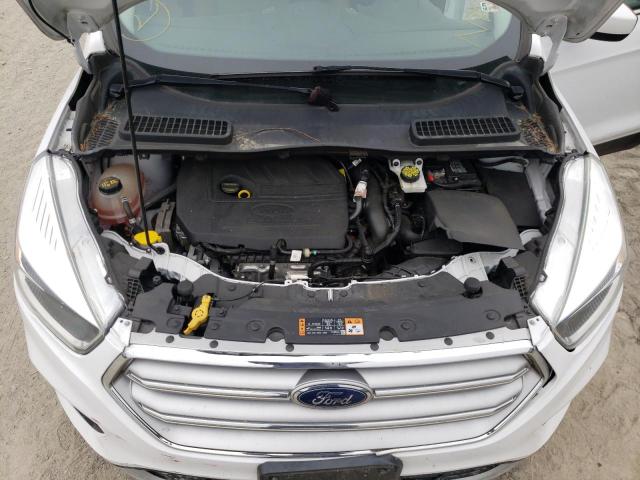 Photo 7 from auction – 2017 FORD ESCAPE SE with VIN 1FMCU9GD6HUD49565