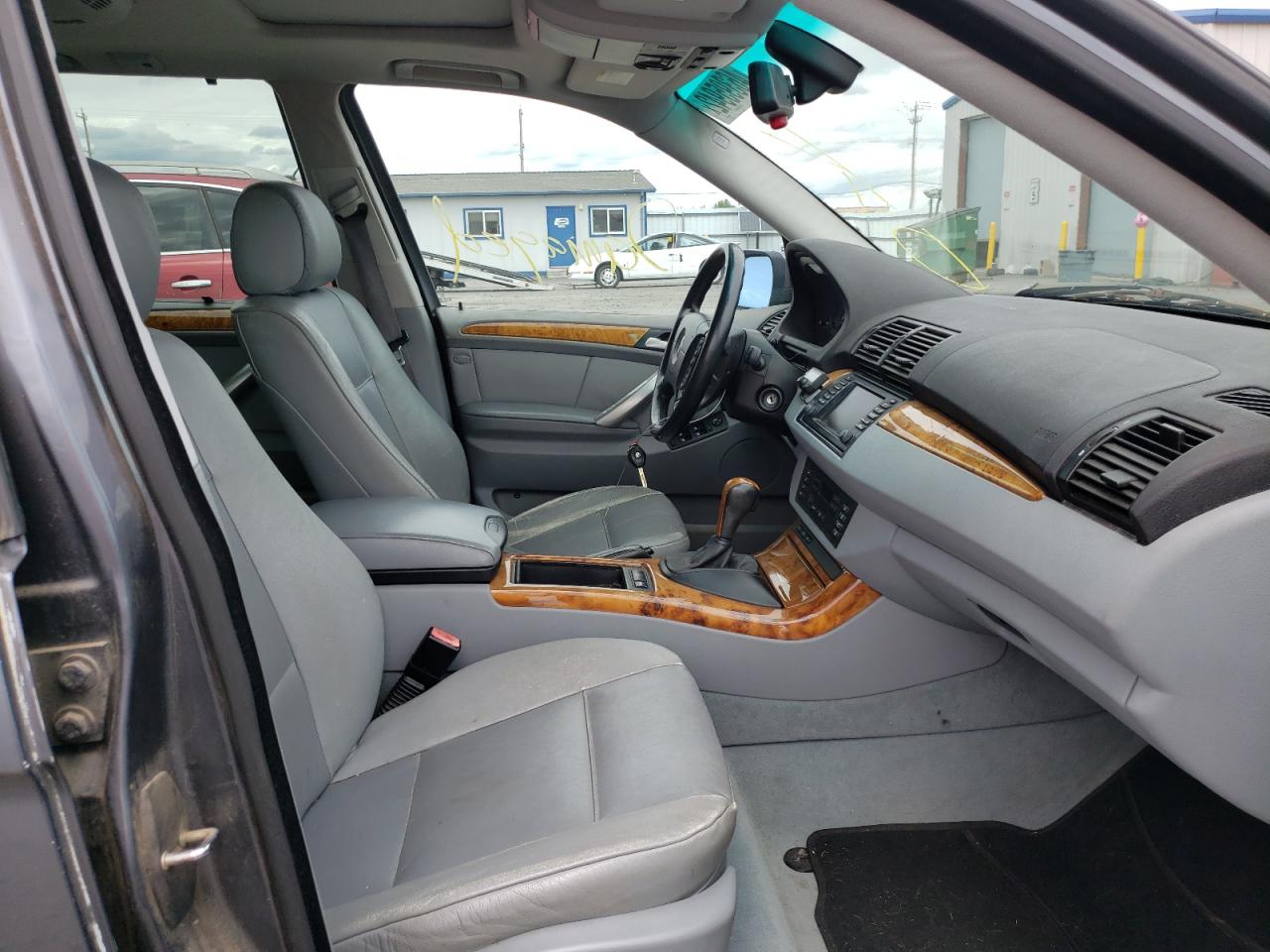 Photo 5 from auction – 2002 BMW X5 3.0I with VIN 5UXFA53572LP54430