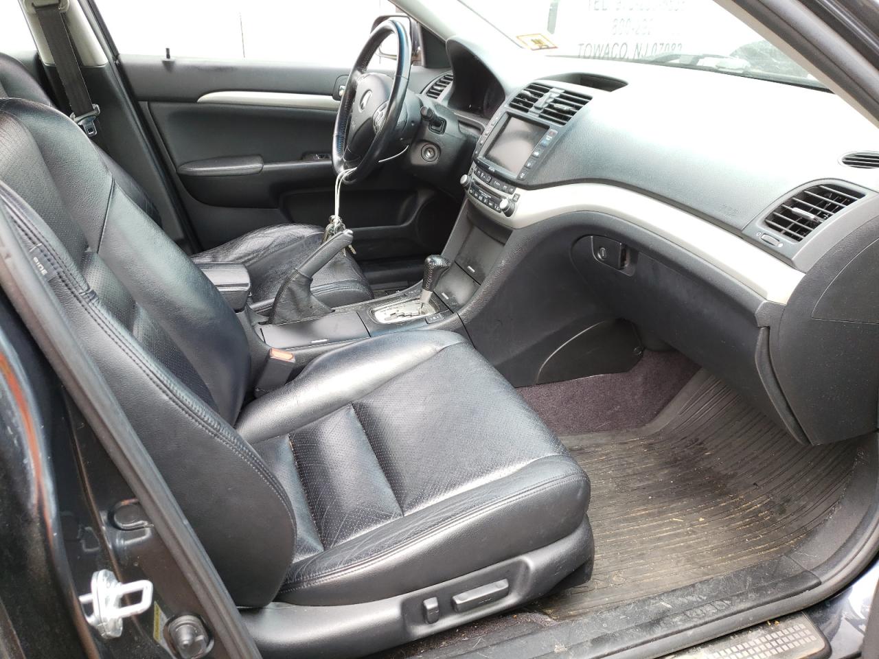 Photo 19 from auction – 2005 ACURA TSX with VIN JH4CL96965C034687