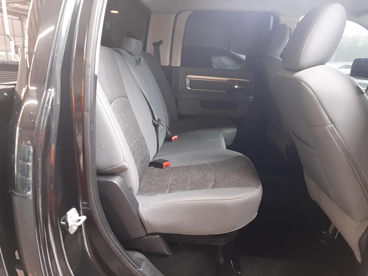 Photo 6 from auction – 2015 RAM 1500 SLT with VIN 1C6RR6LT4FS639931