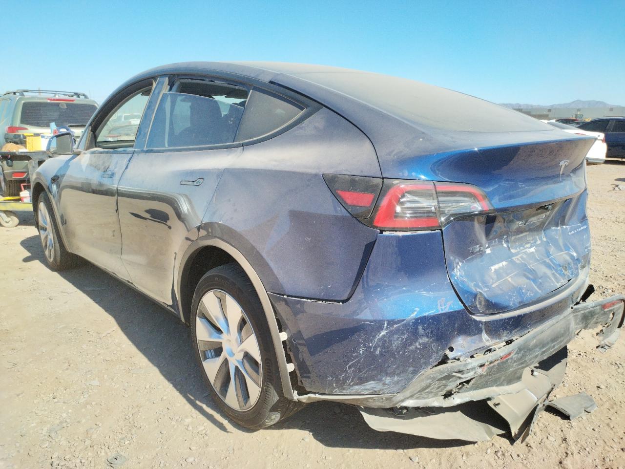 Photo 3 from auction – 2022 TESLA MODEL Y with VIN 7SAYGDEE5NF344882