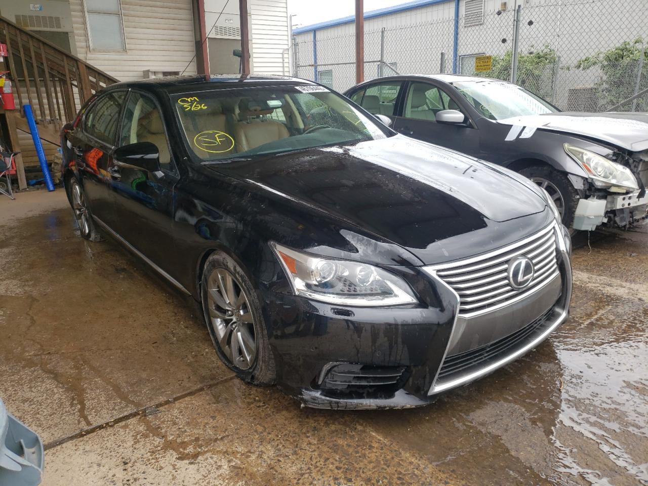 Photo 14 from auction – 2016 LEXUS LS 460 with VIN JTHCL5EF3G5025775