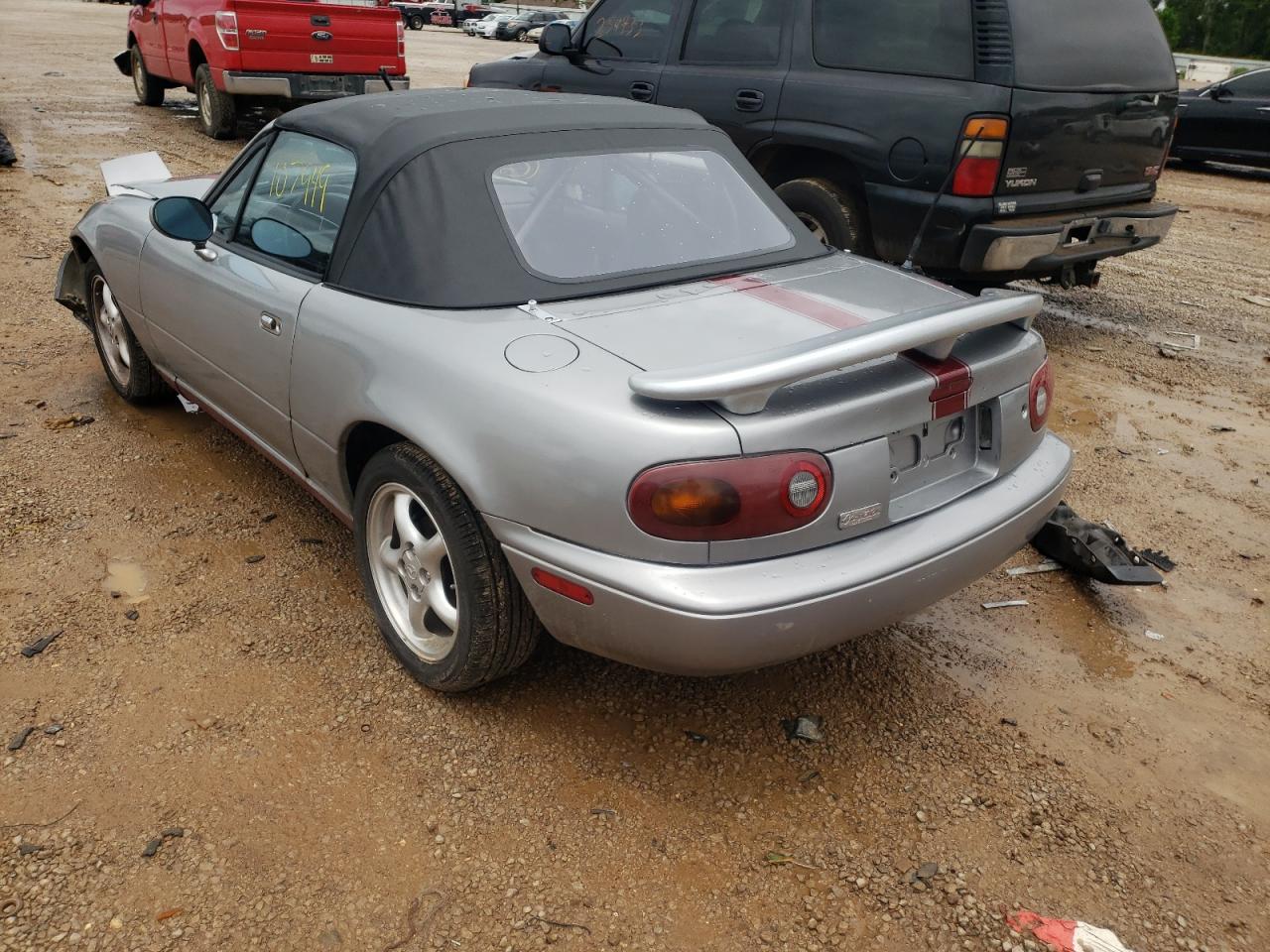 Photo 3 from auction – 1992 MAZDA MX-5 MIATA with VIN JM1NA3513N1300543