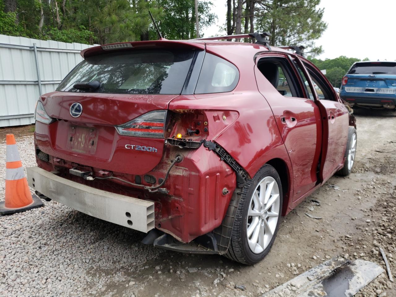Photo 4 from auction – 2011 LEXUS CT 200 with VIN JTHKD5BH4B2040228