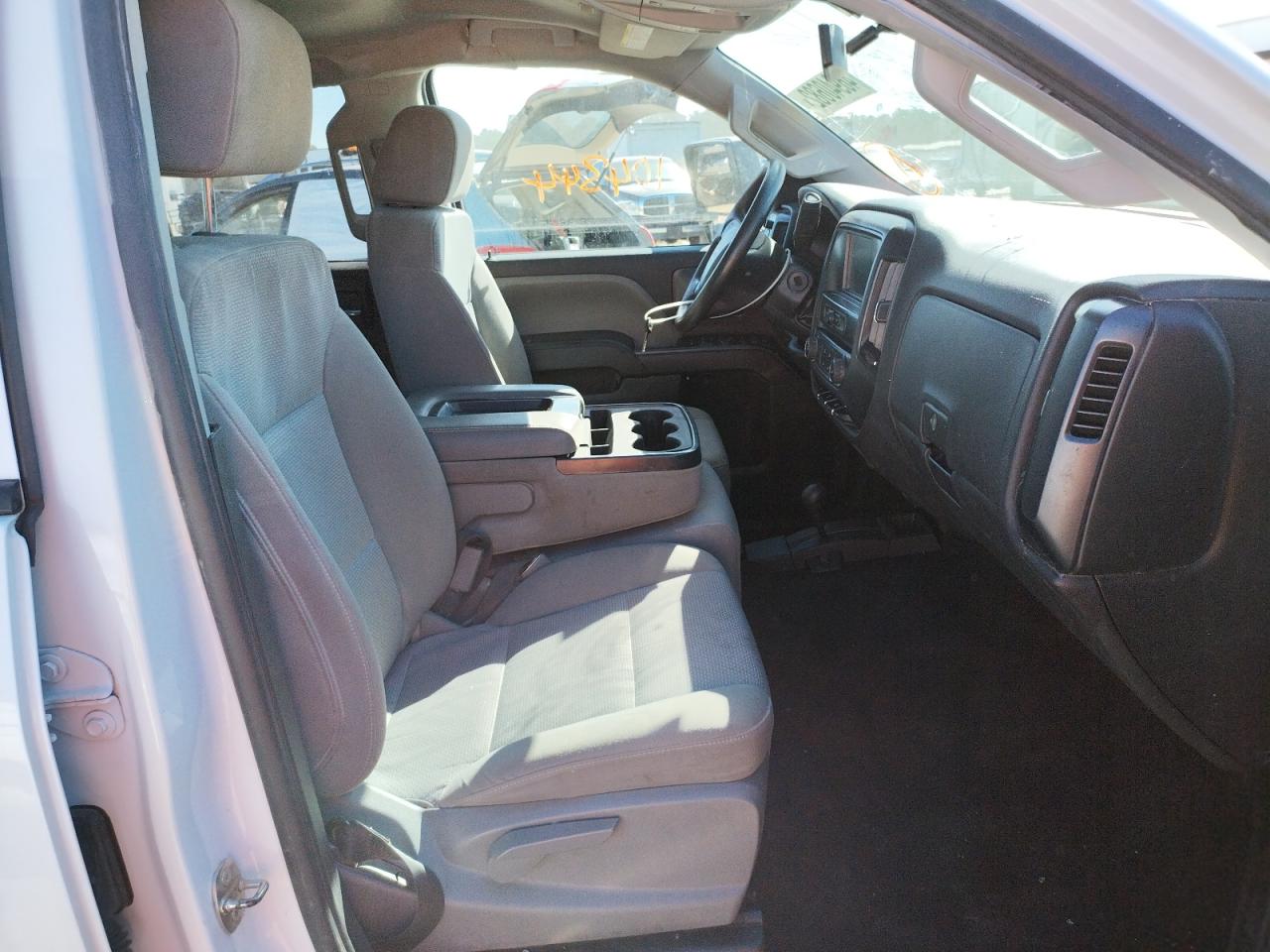 Photo 5 from auction – 2019 CHEVROLET SILVERADO with VIN 2GC2KREG0K1114388