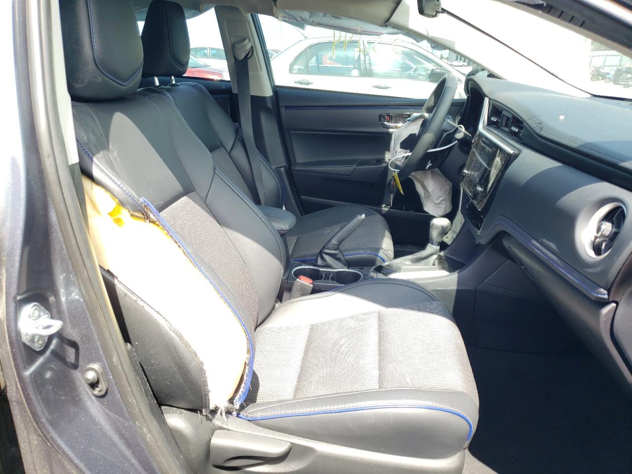Photo 20 from auction – 2017 TOYOTA COROLLA L with VIN 2T1BURHE8HC858819
