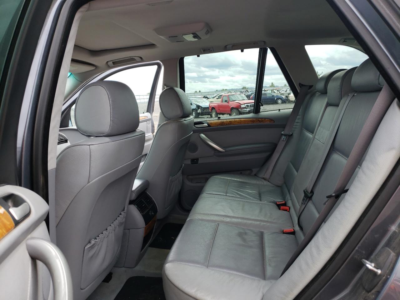 Photo 6 from auction – 2002 BMW X5 3.0I with VIN 5UXFA53572LP54430