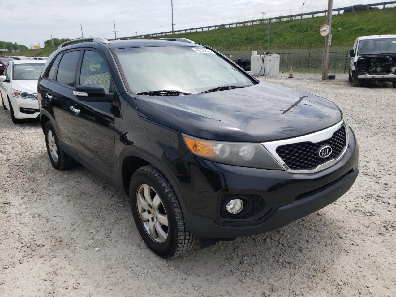KIA SORENTO BA 2011 with VIN 5XYKT4A18BG181750 - Photo from auction