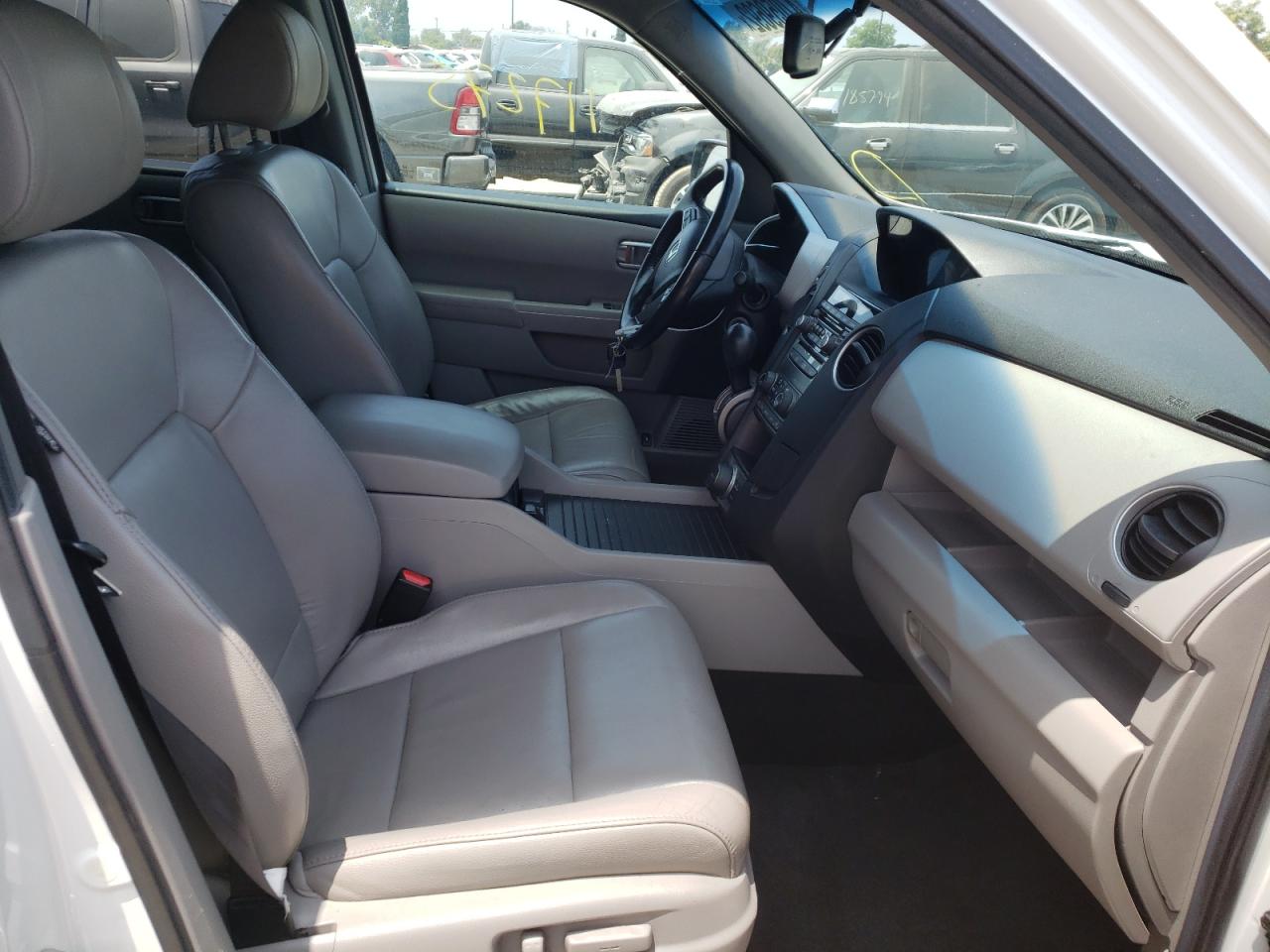 Photo 5 from auction – 2012 HONDA PILOT EXL with VIN 5FNYF3H60CB012859