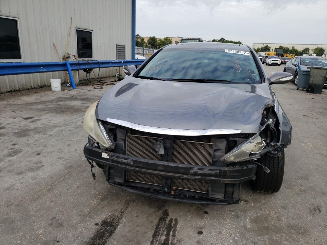 Photo 9 from auction – 2011 HYUNDAI SONATA SE with VIN 5NPEC4AC2BH238838