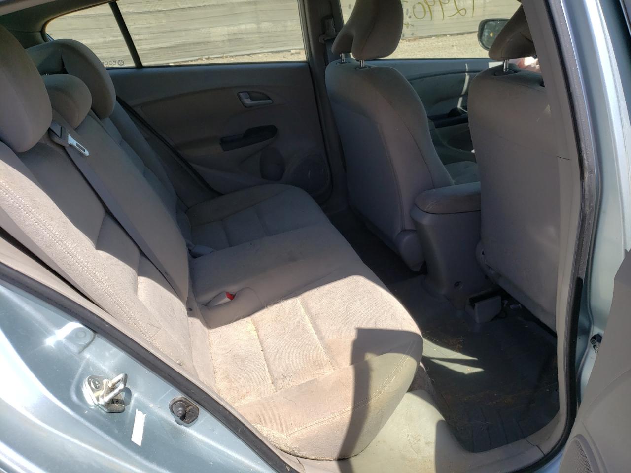 Photo 6 from auction – 2013 HONDA INSIGHT LX with VIN JHMZE2H51DS005754