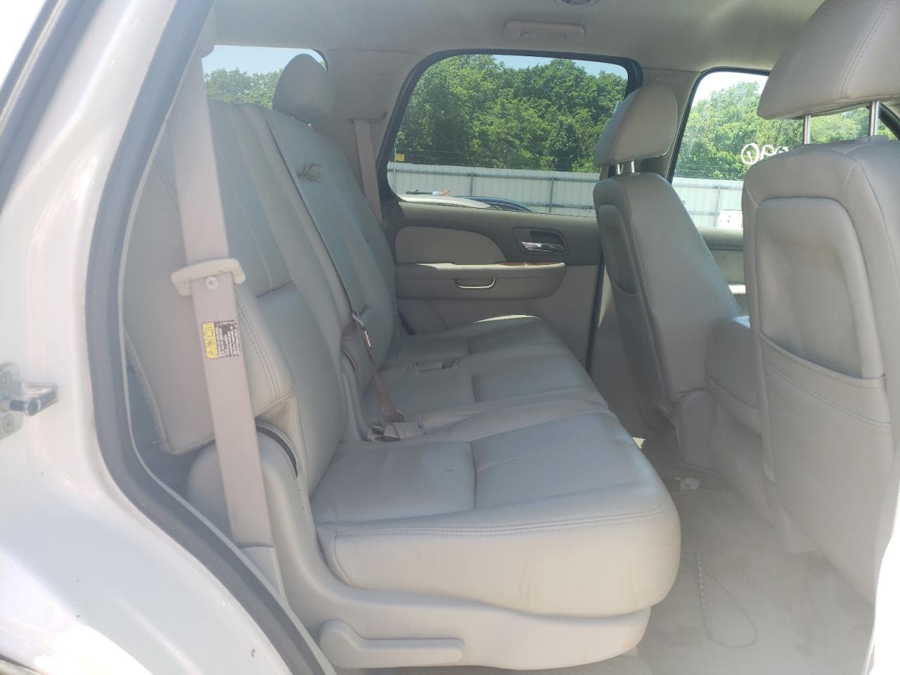 Photo 6 from auction – 2007 GMC YUKON with VIN 1GKEC13JX7R128473