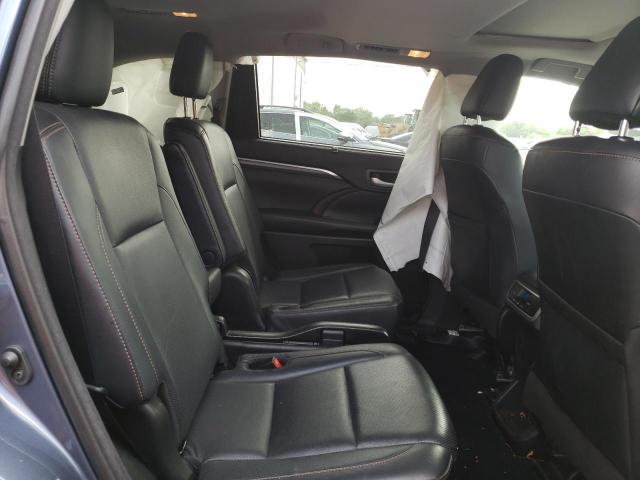 Photo 6 from auction – 2018 TOYOTA HIGHLANDER with VIN 5TDDZRFH9JS893695