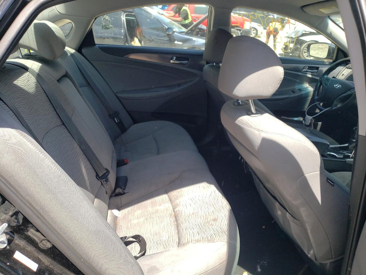 Photo 18 from auction – 2013 HYUNDAI SONATA HYB with VIN KMHEC4A42DA078197