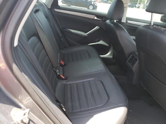 Photo 6 from auction – 2015 VOLKSWAGEN PASSAT SE with VIN 1VWBS7A34FC077432