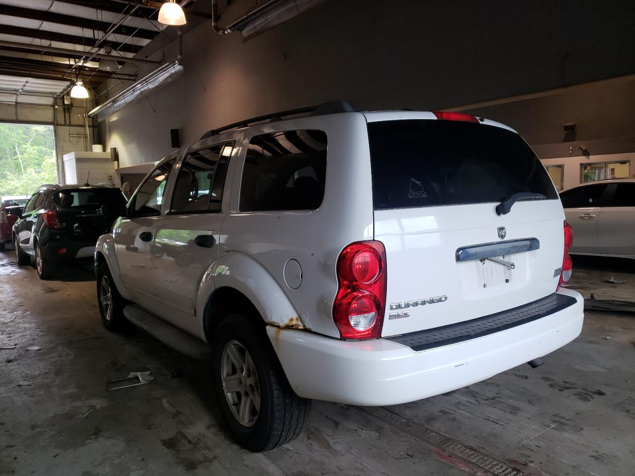 Photo 3 from auction – 2005 DODGE DURANGO SL with VIN 1D8HD48D75F617004