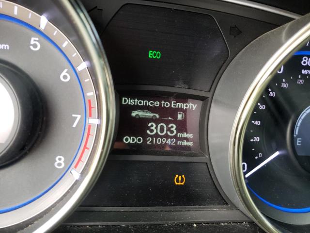 Photo 3 from auction – 2012 HYUNDAI SONATA SE with VIN 5NPEC4AB7CH324574